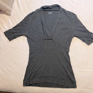 Express medium black and grey striped v neck shirt